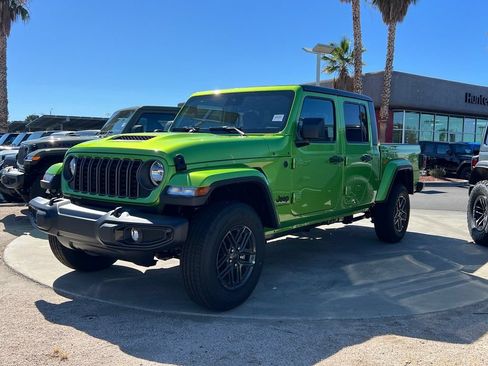 New 2025 Jeep Gladiator Sport AWD/4WD image 2