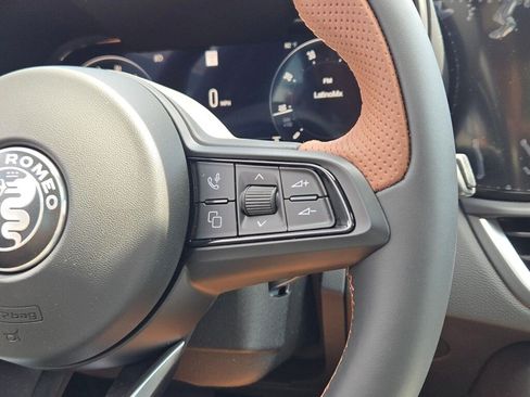 New 2025 Alfa Romeo Giulia Intensa w/ Driving Assist Package image 29