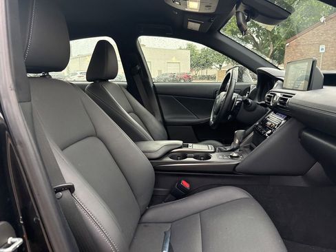Used 2022 Lexus IS 300 w/ Accessory Package RWD image 9