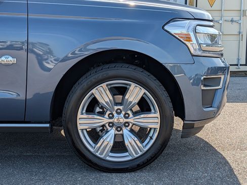 Used 2022 Ford Expedition Max King Ranch image 11