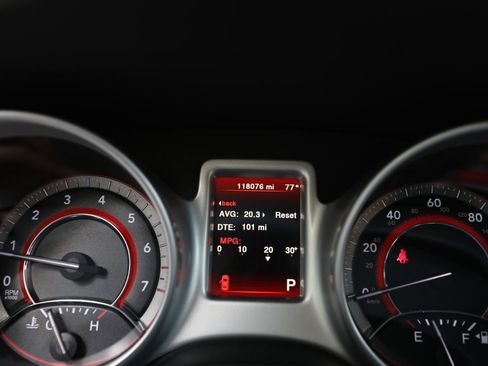 Used 2017 Dodge Journey SE w/ Flexible Seating Group FWD image 21