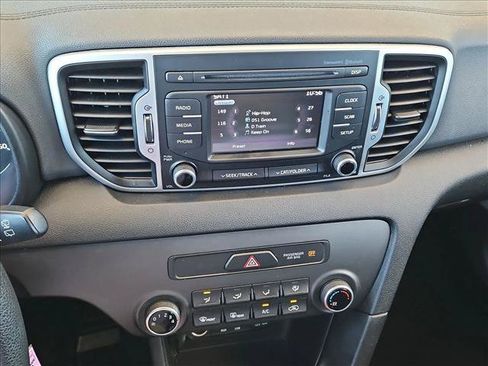 Used 2019 Kia Sportage LX FWD image 14