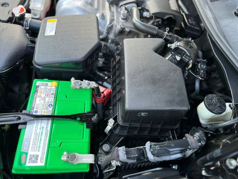 Used 2016 Toyota Camry SE image 28