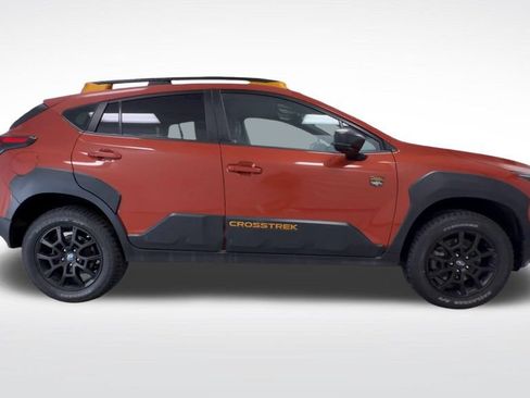 Used 2024 Subaru Crosstrek 2.5i Wilderness AWD/4WD image 9