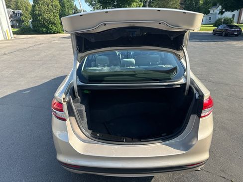 Used 2018 Ford Fusion S FWD image 15