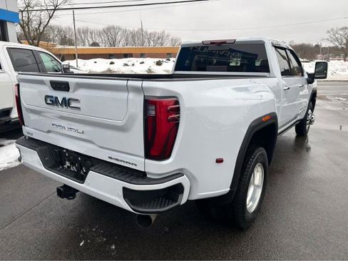 Used 2026 GMC Sierra 3500 Denali Ultimate image 11