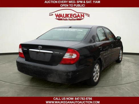 Used 2002 Toyota Camry XLE image 5