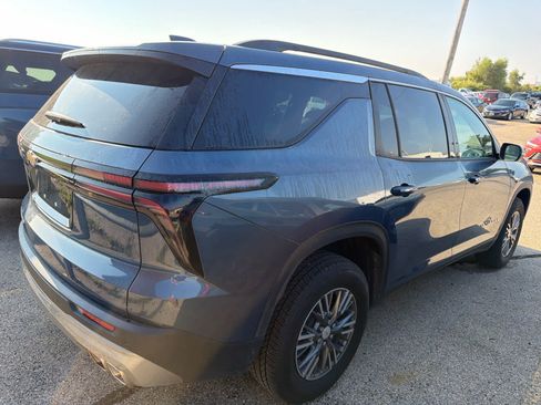 Used 2026 Chevrolet Traverse LT AWD/4WD image 4