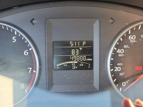 Used 2013 Volkswagen Jetta SE FWD image 9