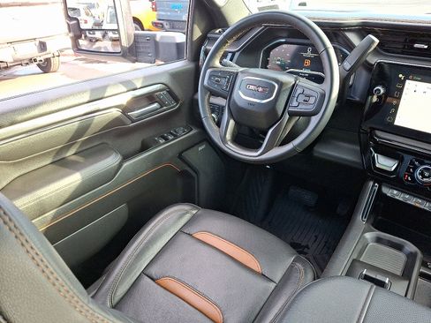 Used 2024 GMC Sierra 3500 AT4 w/ AT4 Premium Plus Package image 14