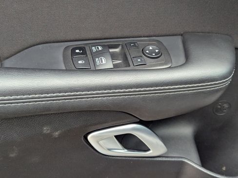 Used 2023 Dodge Challenger R/T image 11