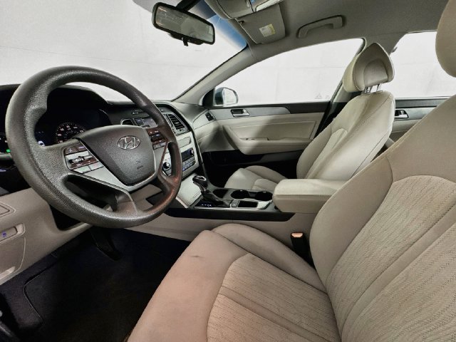 Used 2016 Hyundai Sonata SE FWD image 19