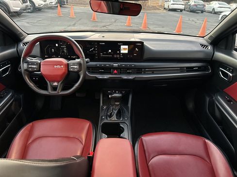 Used 2025 Kia K4 GT-Line w/ GT-Line Premium Package image 32