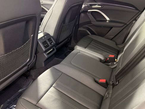 Used 2025 Audi Q5 Premium w/ 19" Wheel Package AWD/4WD image 11