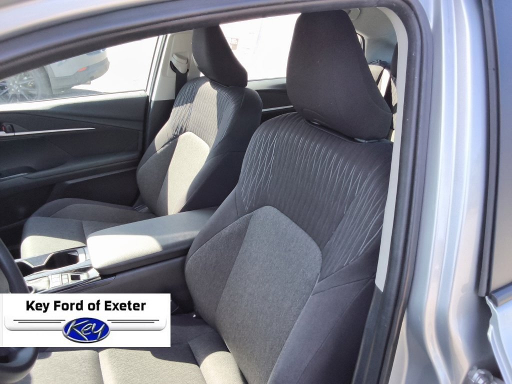 Used 2025 Toyota Camry LE FWD image 23