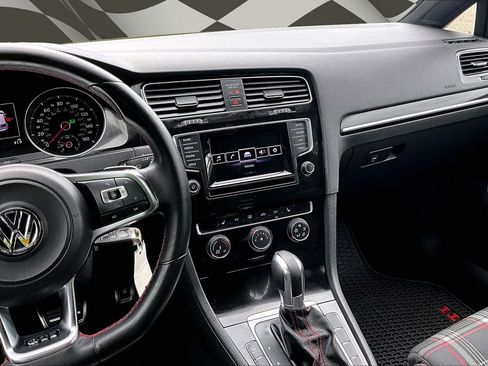 Used 2015 Volkswagen GTI S FWD image 6