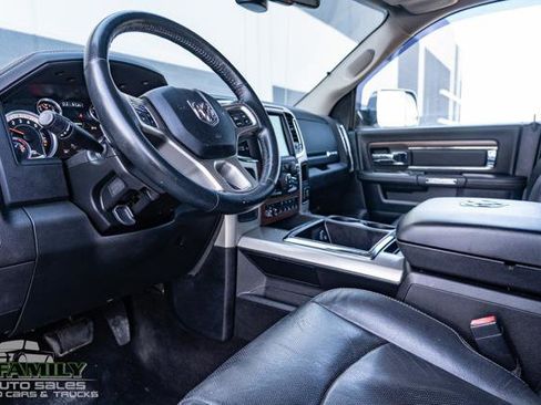 Used 2015 RAM 2500 Laramie w/ Convenience Group image 20