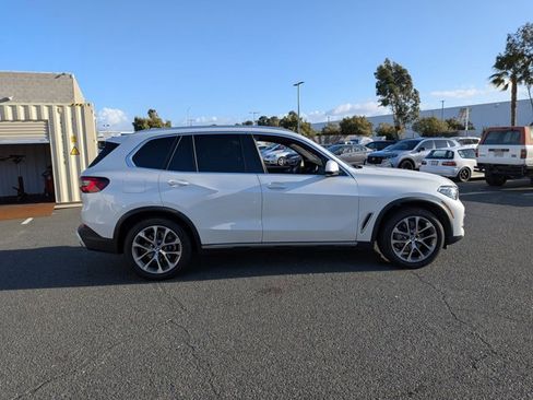 Used 2022 BMW X5 xDrive40i w/ Executive Package image 4