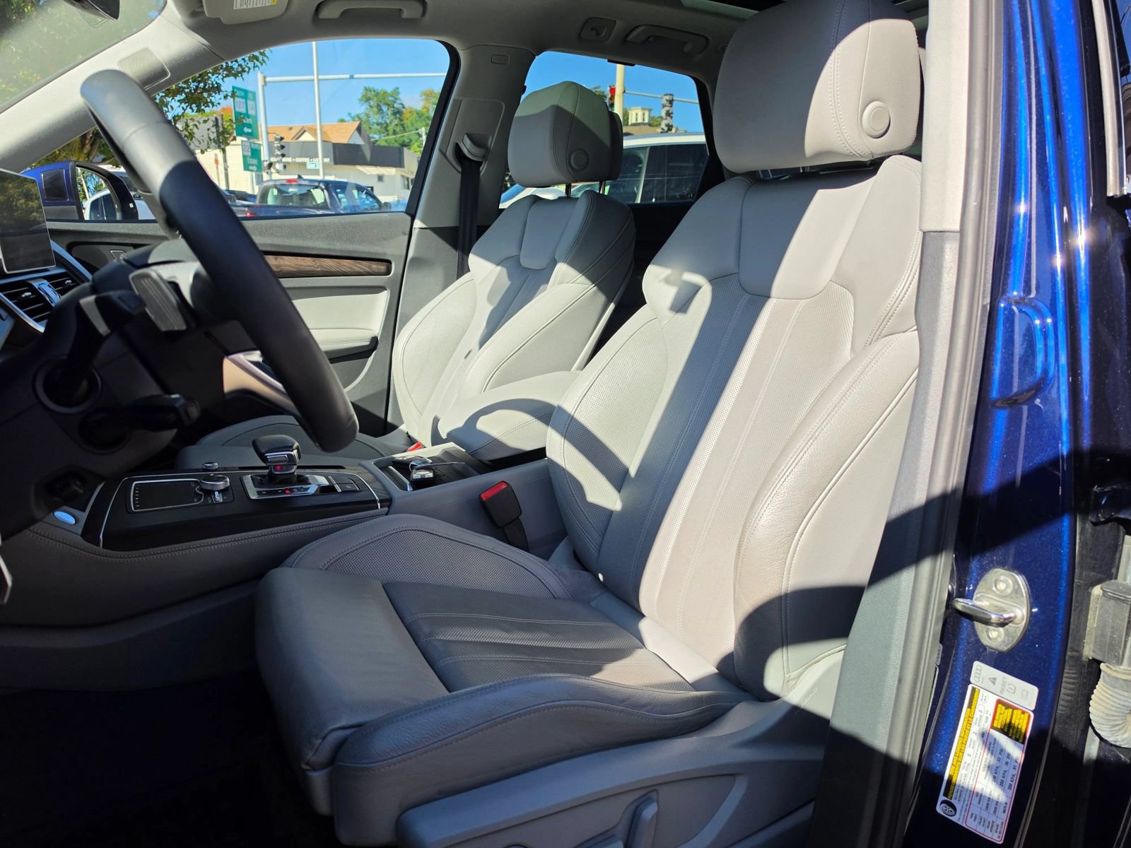 Used 2019 Audi Q5 Prestige w/ Prestige Package AWD/4WD image 9