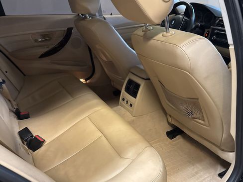 Used 2014 BMW 328i xDrive Sedan image 3