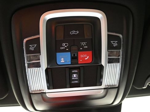 Used 2025 RAM 2500 Laramie w/ Night Edition AWD/4WD image 19