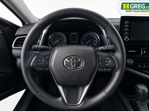 Used 2021 Toyota Camry SE FWD image 14