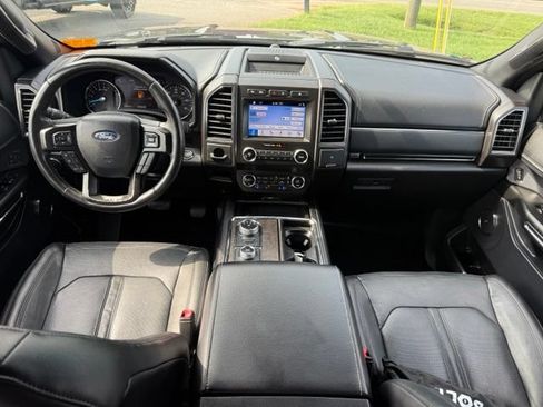 Used 2019 Ford Expedition Limited w/ Driver Assistance Package AWD/4WD image 19