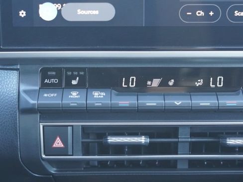 Used 2026 Toyota Camry XSE FWD image 30