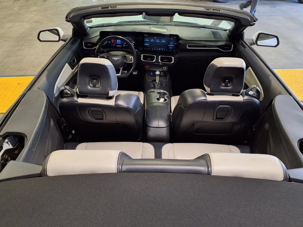 Used 2024 Ford Mustang Premium RWD image 31