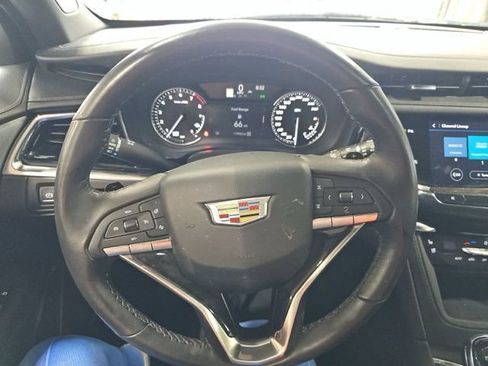 Used 2024 Cadillac XT6 Premium Luxury AWD/4WD image 12