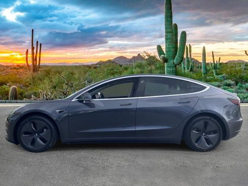 Used 2020 Tesla Model 3 Long Range AWD/4WD image 6