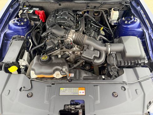 Used 2014 Ford Mustang Coupe image 23