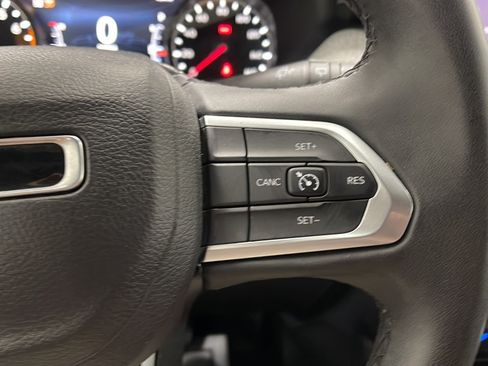 Used 2024 Jeep Compass Latitude AWD/4WD image 7
