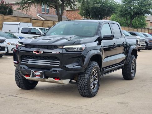 Used 2025 Chevrolet Colorado ZR2 AWD/4WD image 12