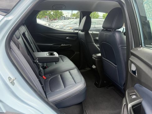 Used 2023 Chevrolet Bolt EUV LT w/ Convenience Package image 16