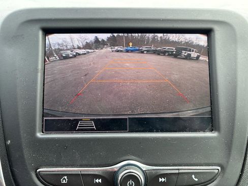 Used 2023 Chevrolet Equinox LT w/ Driver Convenience Package image 16