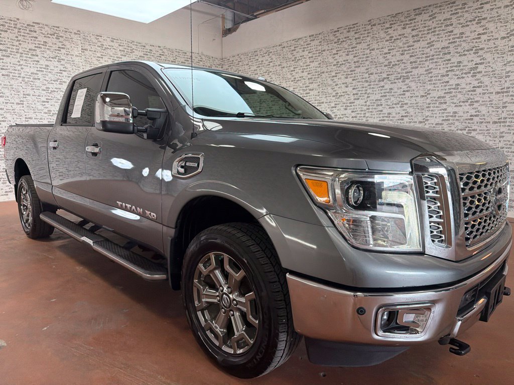 Used 2019 Nissan Titan SL w/ Chrome Package AWD/4WD image 1