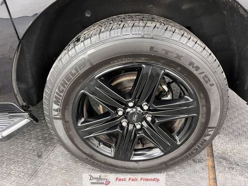 Used 2021 Ford Expedition Max XLT image 18