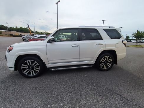 Used 2017 Toyota 4Runner Limited RWD image 7