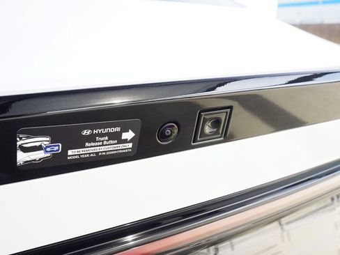 New 2026 Hyundai Sonata SEL FWD image 22