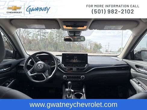 Used 2024 Nissan Altima 2.5 SR w/ SR Premium Package image 22