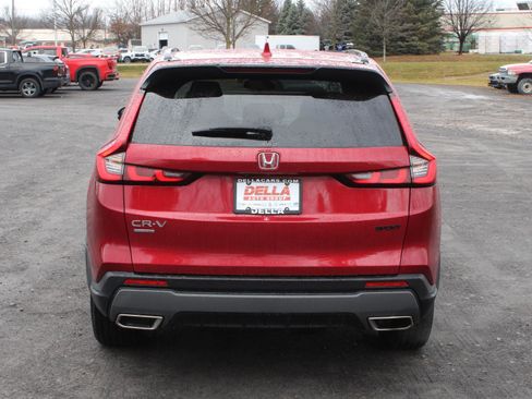 Certified 2025 Honda CR-V Sport image 6