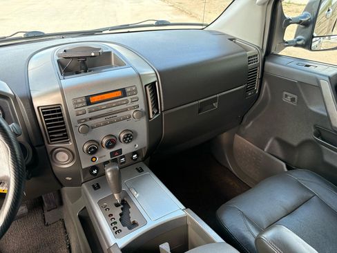 Used 2005 Nissan Titan LE w/ (T01) Tow Pkg RWD image 51