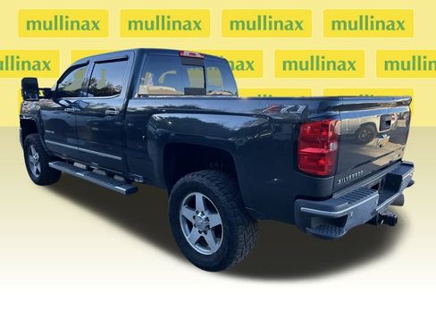 Used 2019 Chevrolet Silverado 2500 LTZ w/ Duramax Plus Package image 3