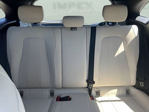 Used 2025 Mercedes-Benz GLA 250 image 12