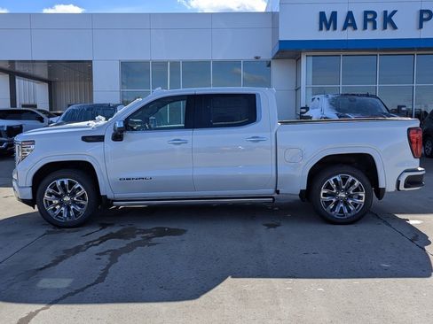 New 2026 GMC Sierra 1500 Denali w/ Denali Reserve Package image 9