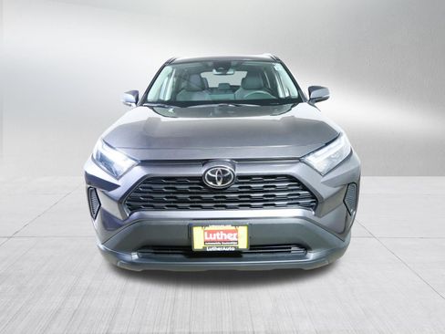Used 2023 Toyota RAV4 XLE AWD/4WD image 2