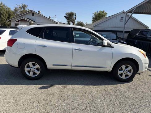 Used 2013 Nissan Rogue S w/ Special Edition Pkg AWD/4WD image 8