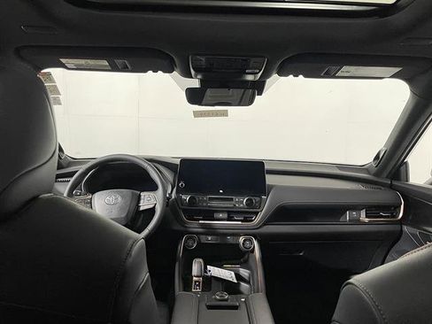 New 2026 Toyota Grand Highlander AWD Hybrid image 12