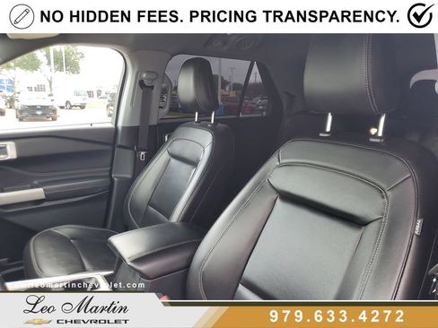 Used 2022 Ford Explorer XLT w/ Equipment Group 202A RWD image 14
